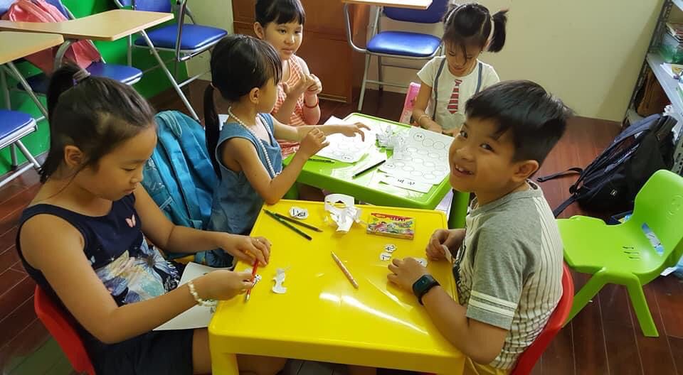 Lớp học tiếng Trung cho trẻ em Lạc Lạc